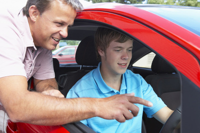 driving_instructor_400_01